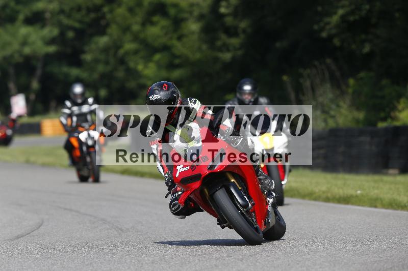 /Archiv-2025/26 11.06.2025 Peter Studer have fun ADR/Gruppe blau/team